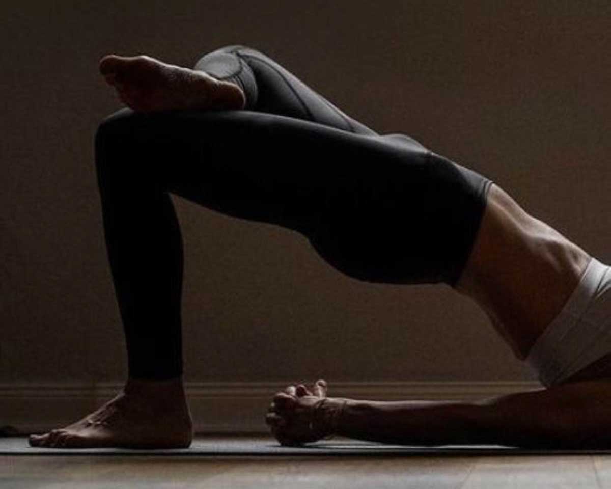 picture showing a woman doing intense physical exercise which can be a rosacea trigger